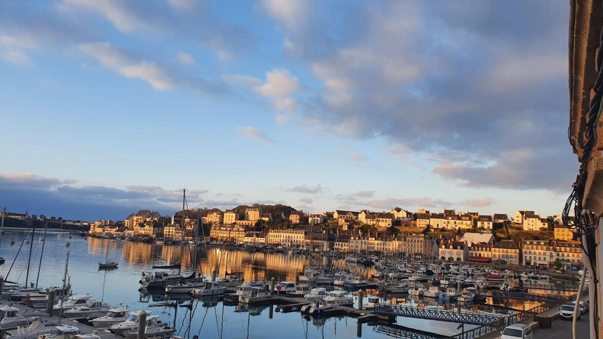 Anatoline Audierne Appart'Hotel Vue Mer - Sea & Harbor Stay Экстерьер фото
